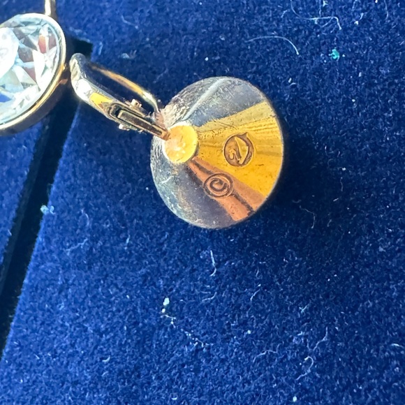 Swarovski rose gold dangle earrings - Picture 4 of 6